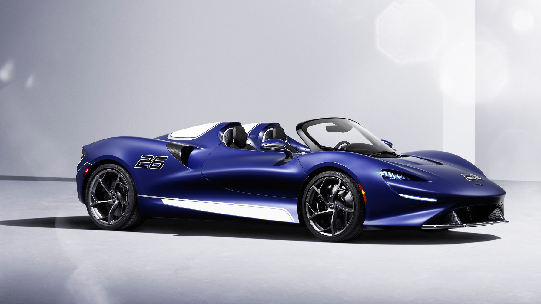 【お得】 McLaren Elva - Powerful Roadster & Lightest McLaren Road Car アクセサリー